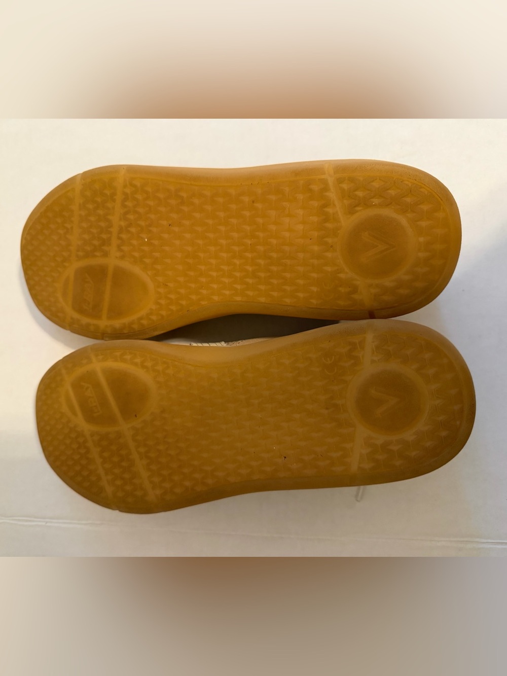 Vionic Women's City Walk Sneaker - Picture 6 of 7